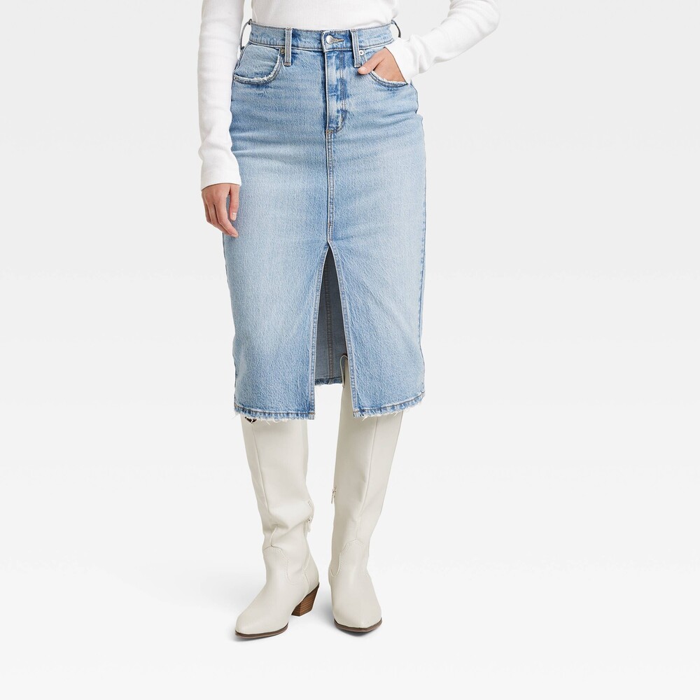 High-Rise Denim Midi Skirt - Light Wash 00